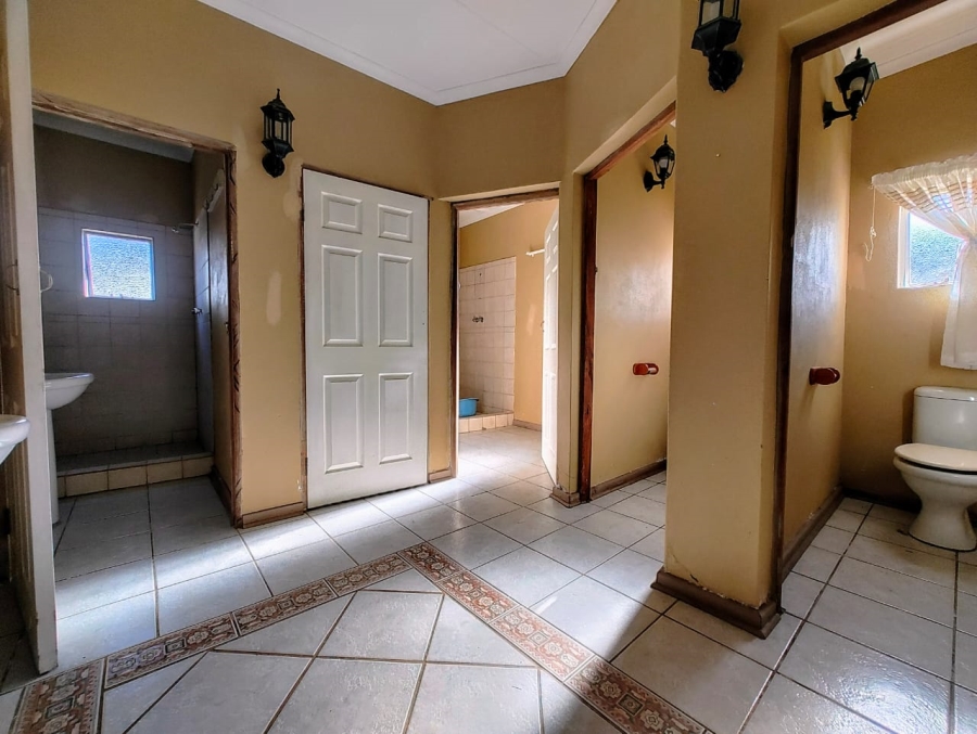 7 Bedroom Property for Sale in Memel Free State